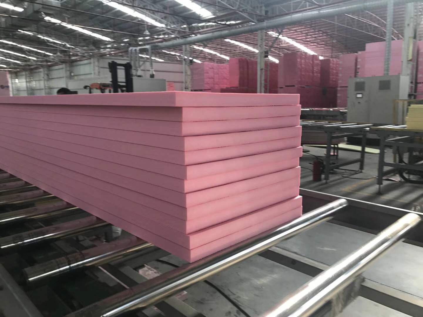 What is Pink Fiberglass Insulation? Ecoin